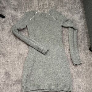 Abercrombie & Fitch Heather Gray Knit Pullover
